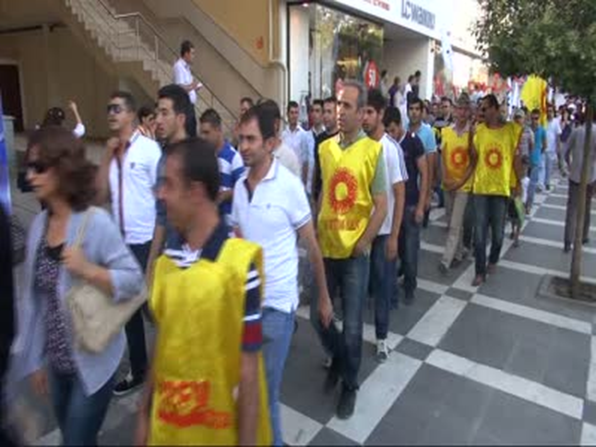 Şanlıurfa\'da \'Gezi Parkı\' Eyleminde Gerginlik