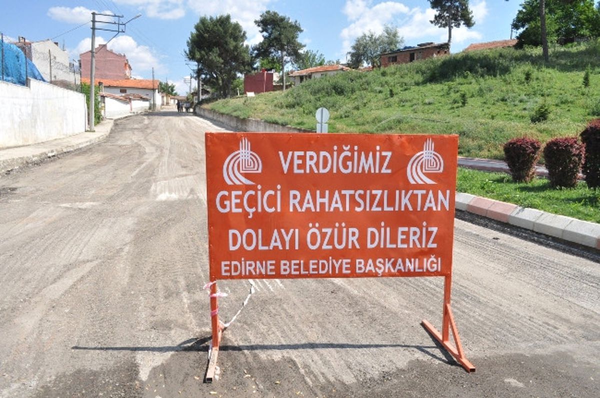 Sarayiçi Çevresindeki Yollar Onarılıyor