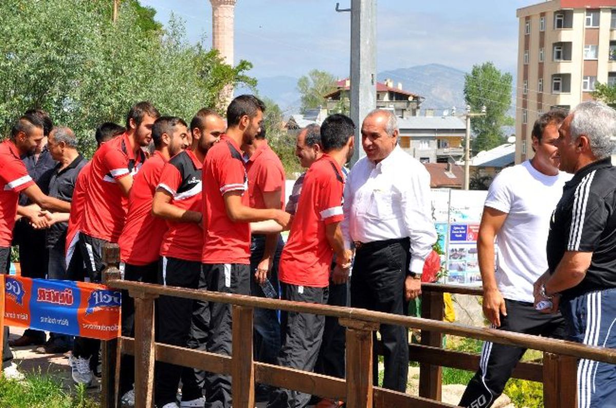 Suşehri Belediyespor Coşkuyla Karşılandı