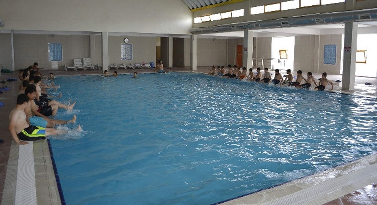 Tavşanlı\'da Yüzme Kursları Başladı