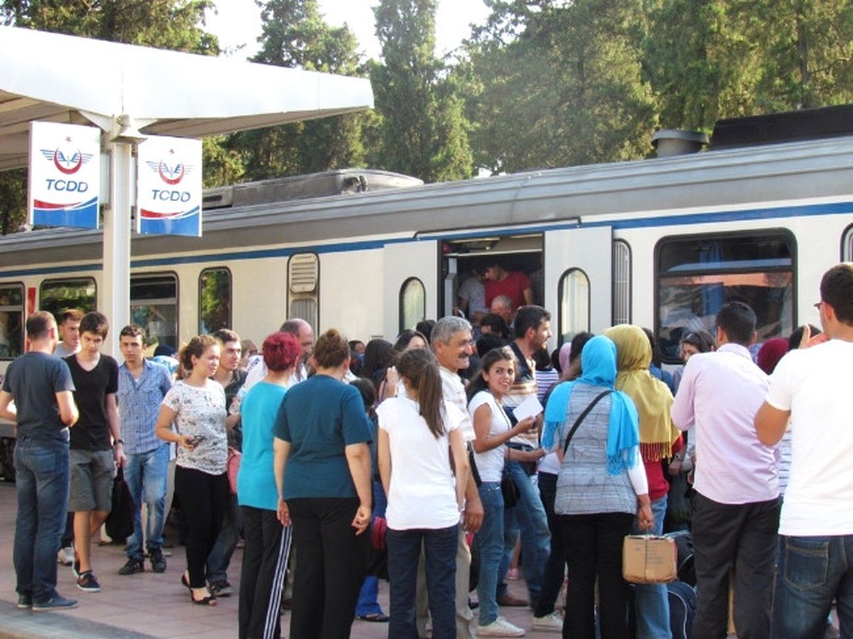 Trenler Lys Nedeniyle Doldu Taştı