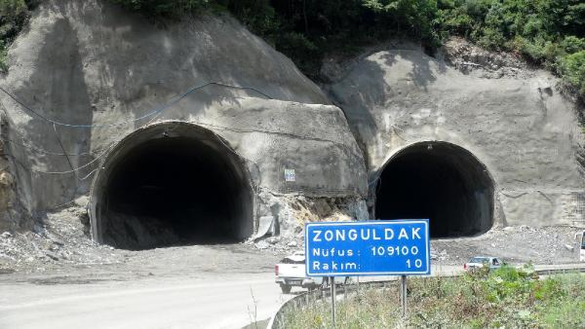 Tünel İnşaatında Çalışan 57 İşçi, İşten Çıkartıldı
