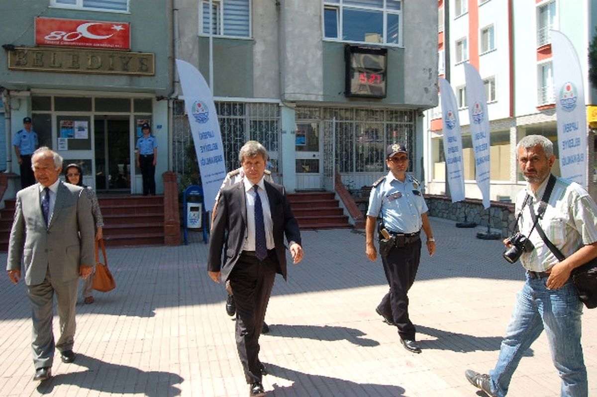 Vali Ahmet Çınar Lapseki İlçesini Ziyaret Etti