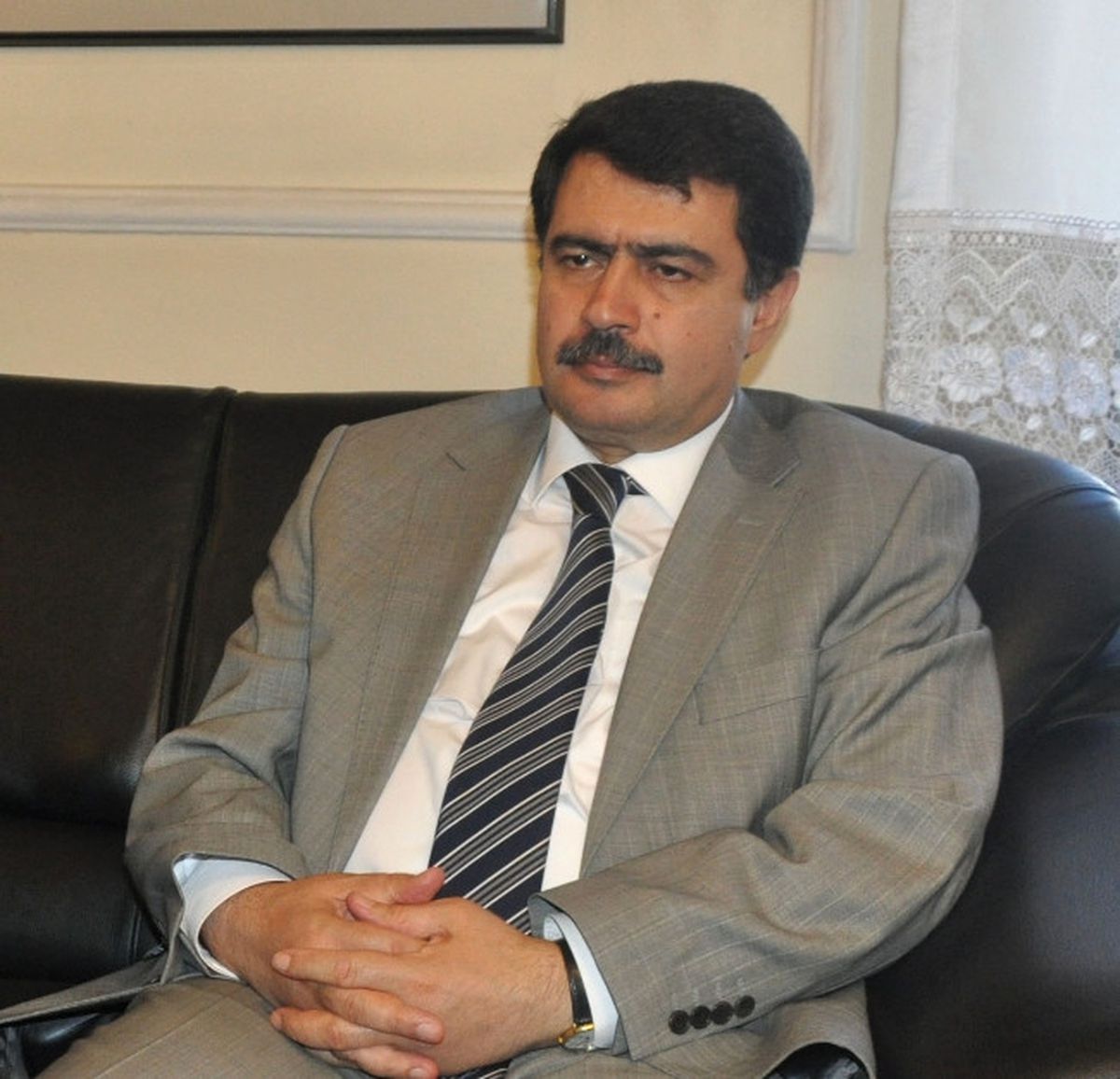 Vali Şahin\'den Baz İstasyonu Açıklaması