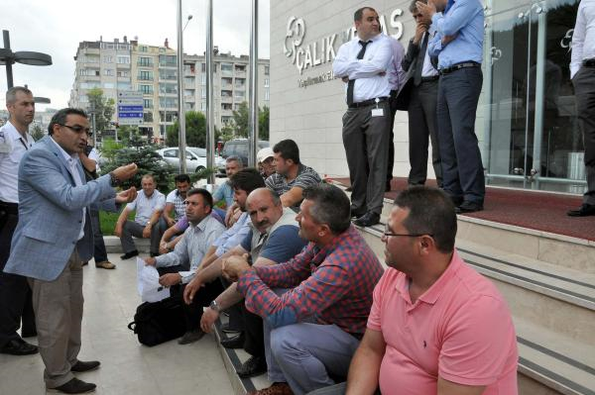 YEDAŞ Önünde Oturma Eylemi