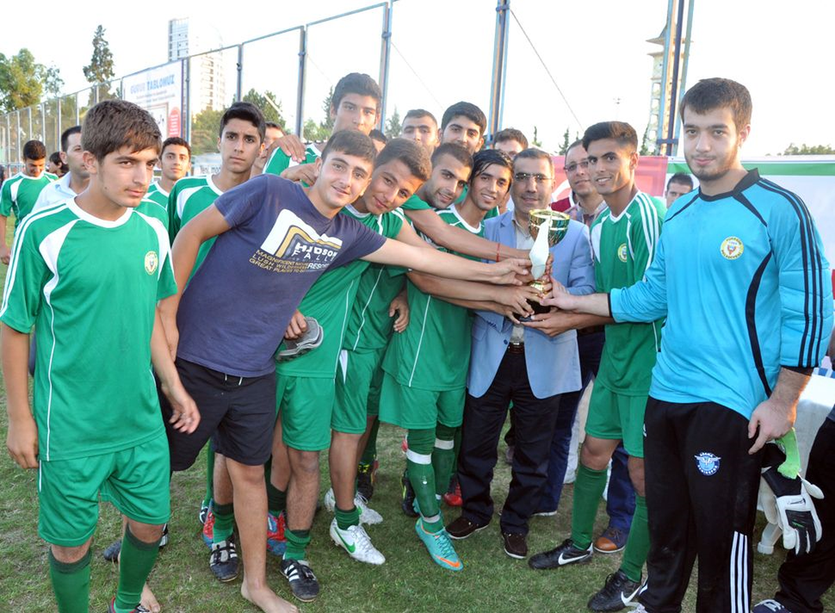 Yüreğir Belediyesi Kültür Evleri Futbol Turnuvası Sona Erdi