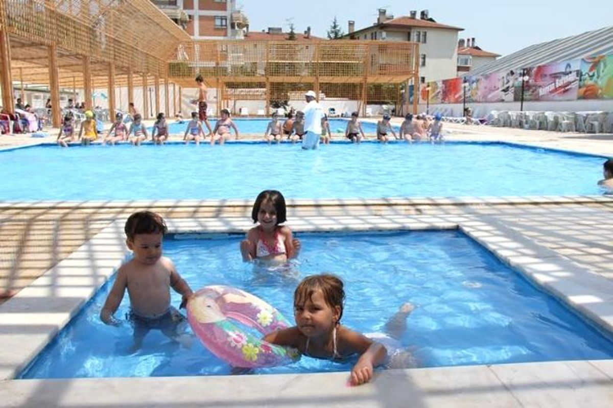 Yüzme Kursları Başladı