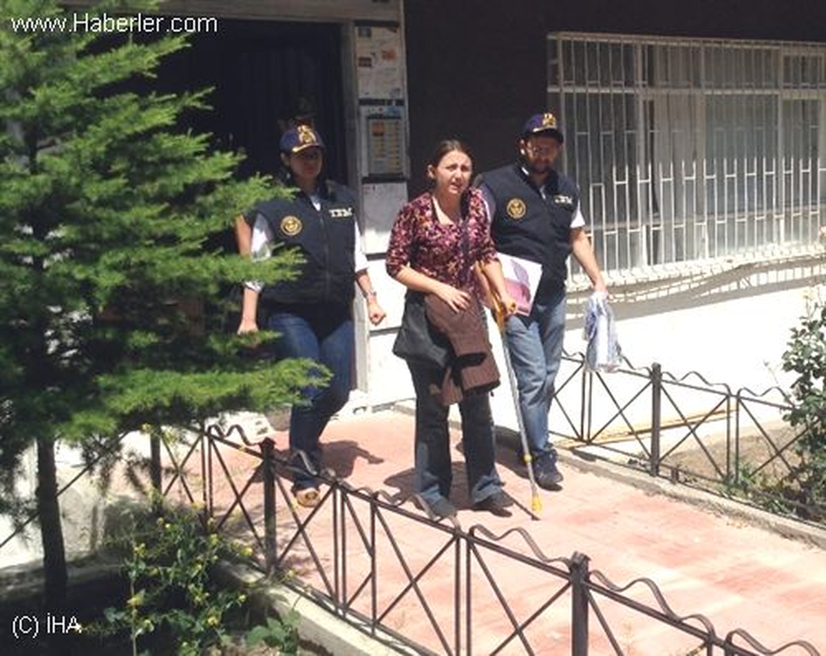 26 Adrese Düzenlenen Operasyonda 25 Kişi Gözaltına Alındı