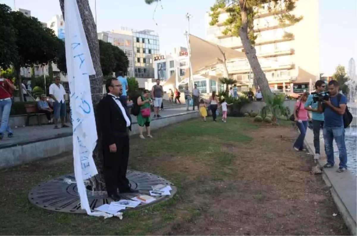 Antalya\'da \'Fraklı\' Eylem