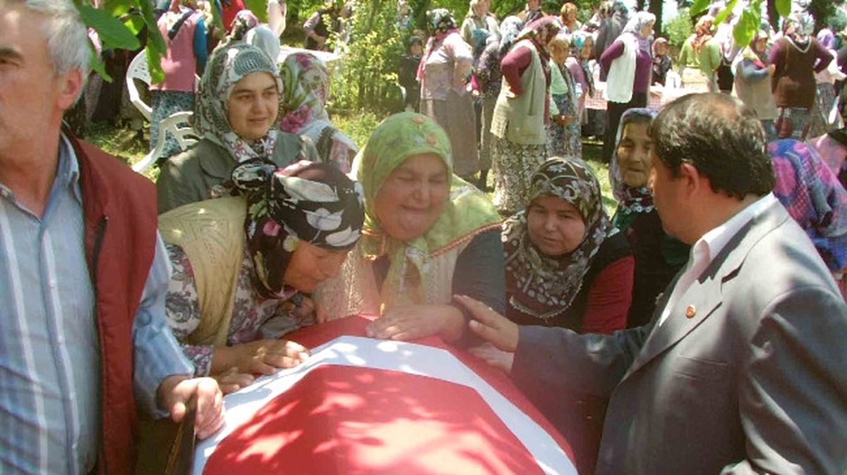 Askerde Ölen Jandarma Er Son Yolculuğuna Uğurlandı