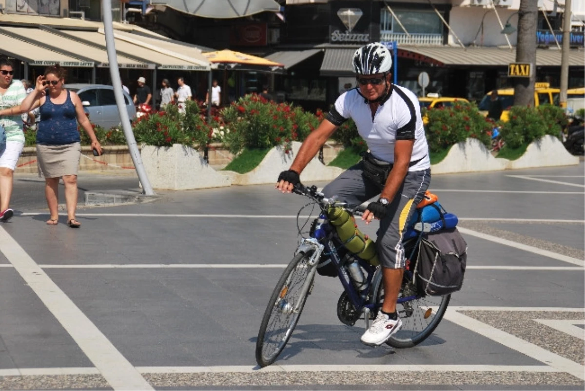 Bisikletiyle Kıbrıs\'a Gidecek