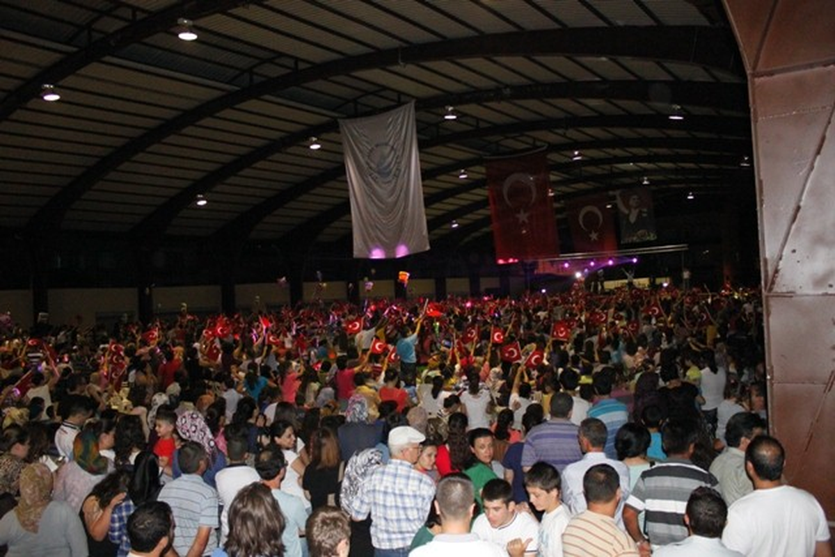 Haluk Levent Çinelileri Coşturdu