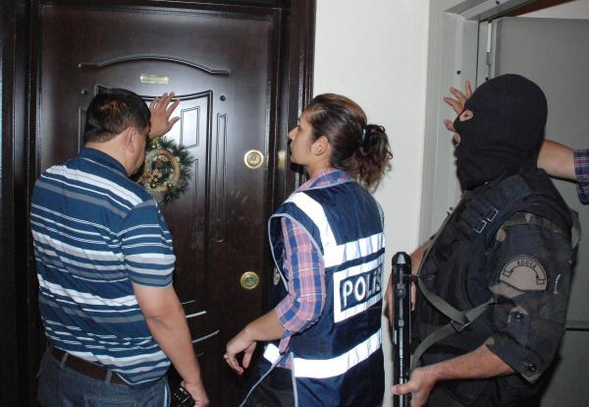 Dolandırıcılık Şebekesine Özel Harekatlı Operasyon