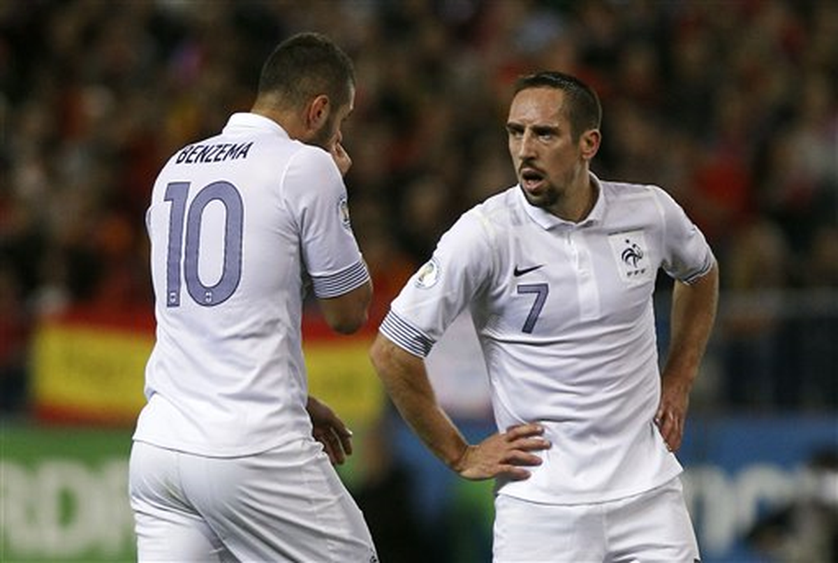 Fransız Futbolcular Ribery ve Benzema\'nın Duruşması Ertelendi