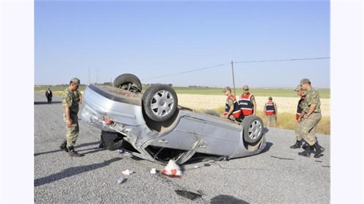 Manisa\'da Trafik Kazası: 1 Ölü, 1 Yaralı