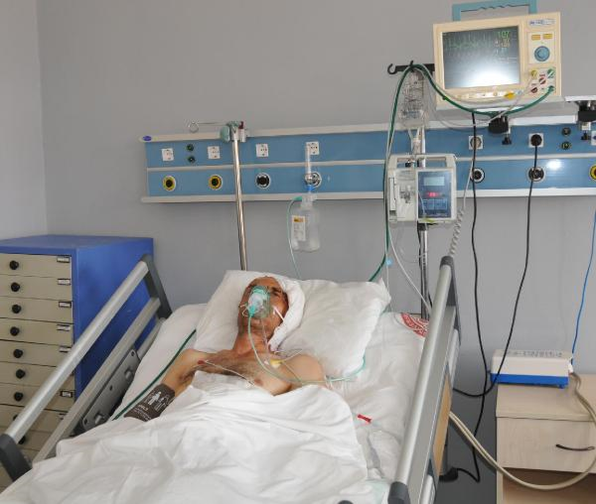 Öldü Numarası Yaparak Ayıdan Kurtuldu