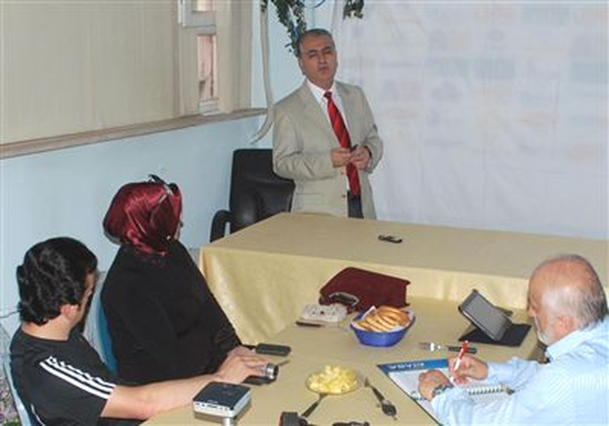 Rize\'de İnternet Medyacılığı Eğitim Semineri