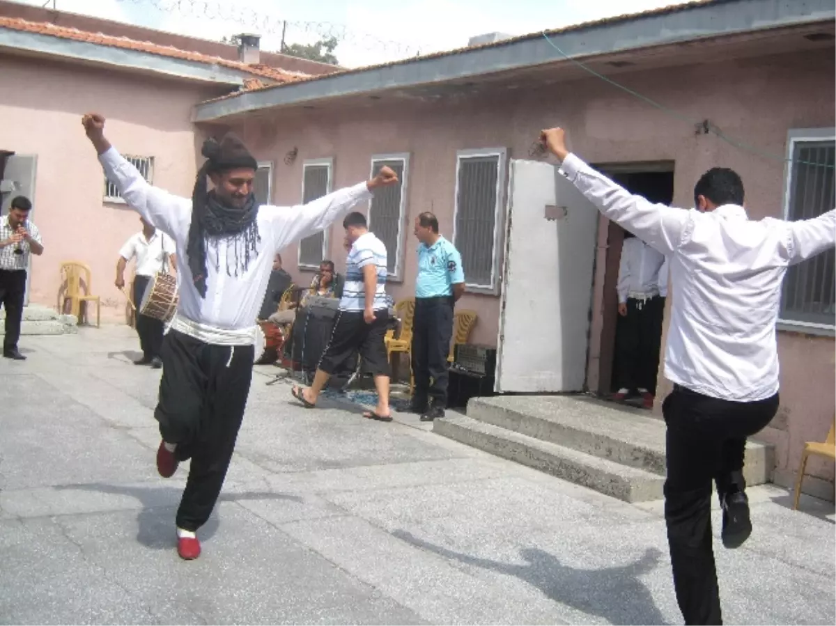 Samandağ'da Hükümlülere Halk Oyunları Kursu