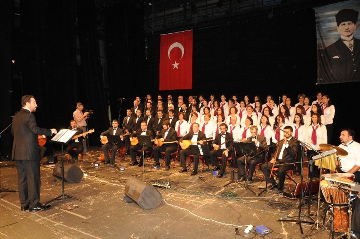 Sdkm Türkülerle İnledi