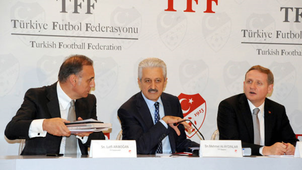 Tff Yönetimi Başkent\'te Toplanma Kararı Aldı