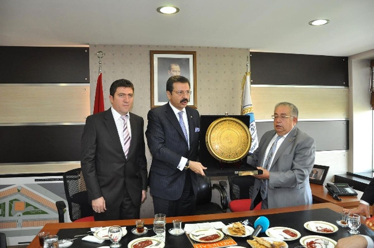 TOBB Başkanı Hisarcıklıoğlu Kayseri Ticaret Borsasını Ziyaret Etti
