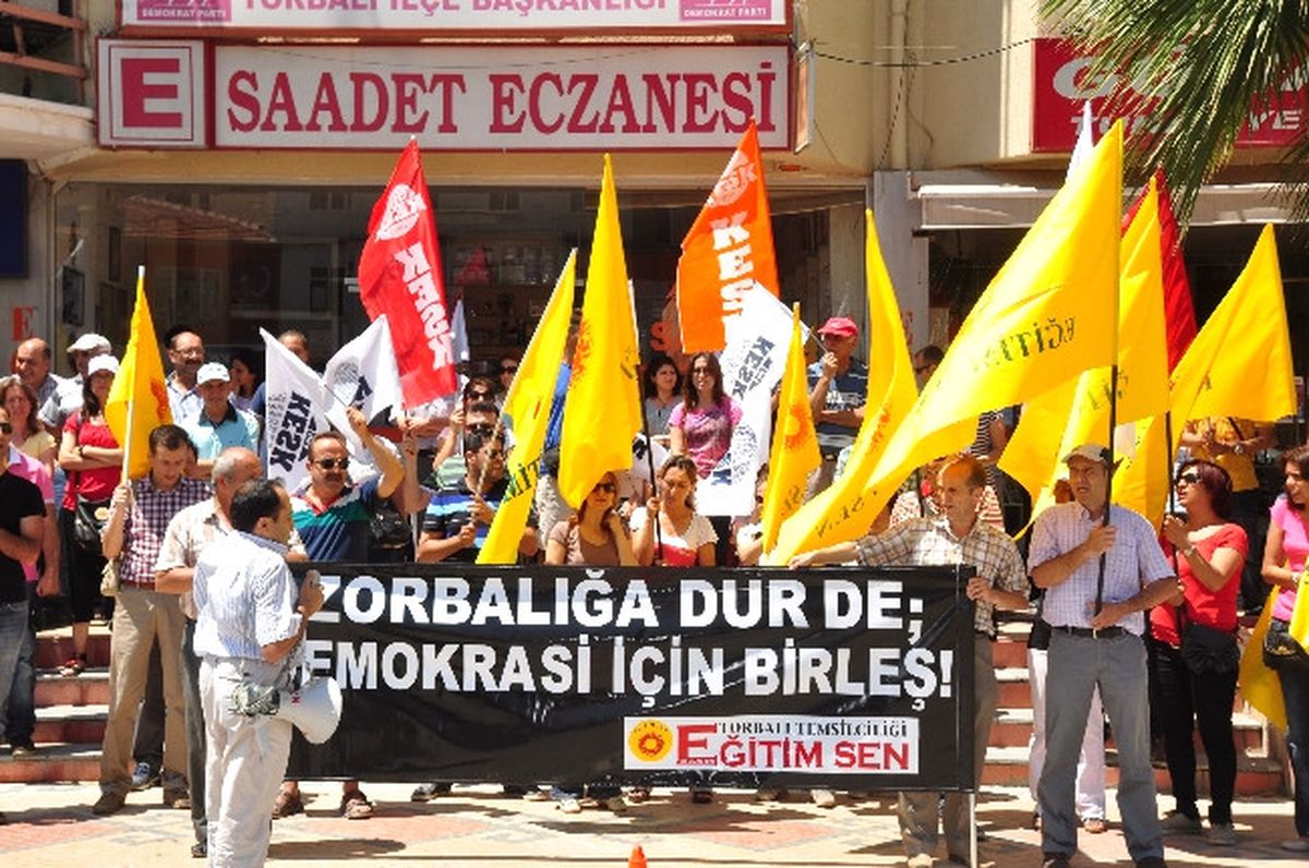 Torbalı Eğıtım-Sen\'den Gezı Parkı Eylemı