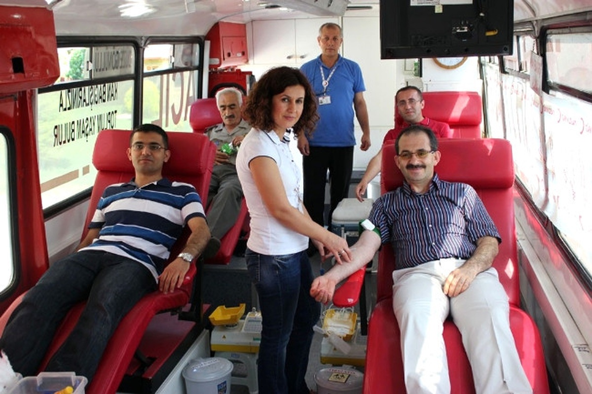 Yalova Orman İşletme Personelinden Kan Bağışı