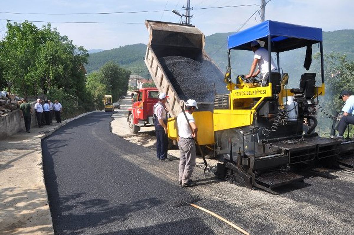 Yenice\'de Asfalt Çalışmaları Başladı