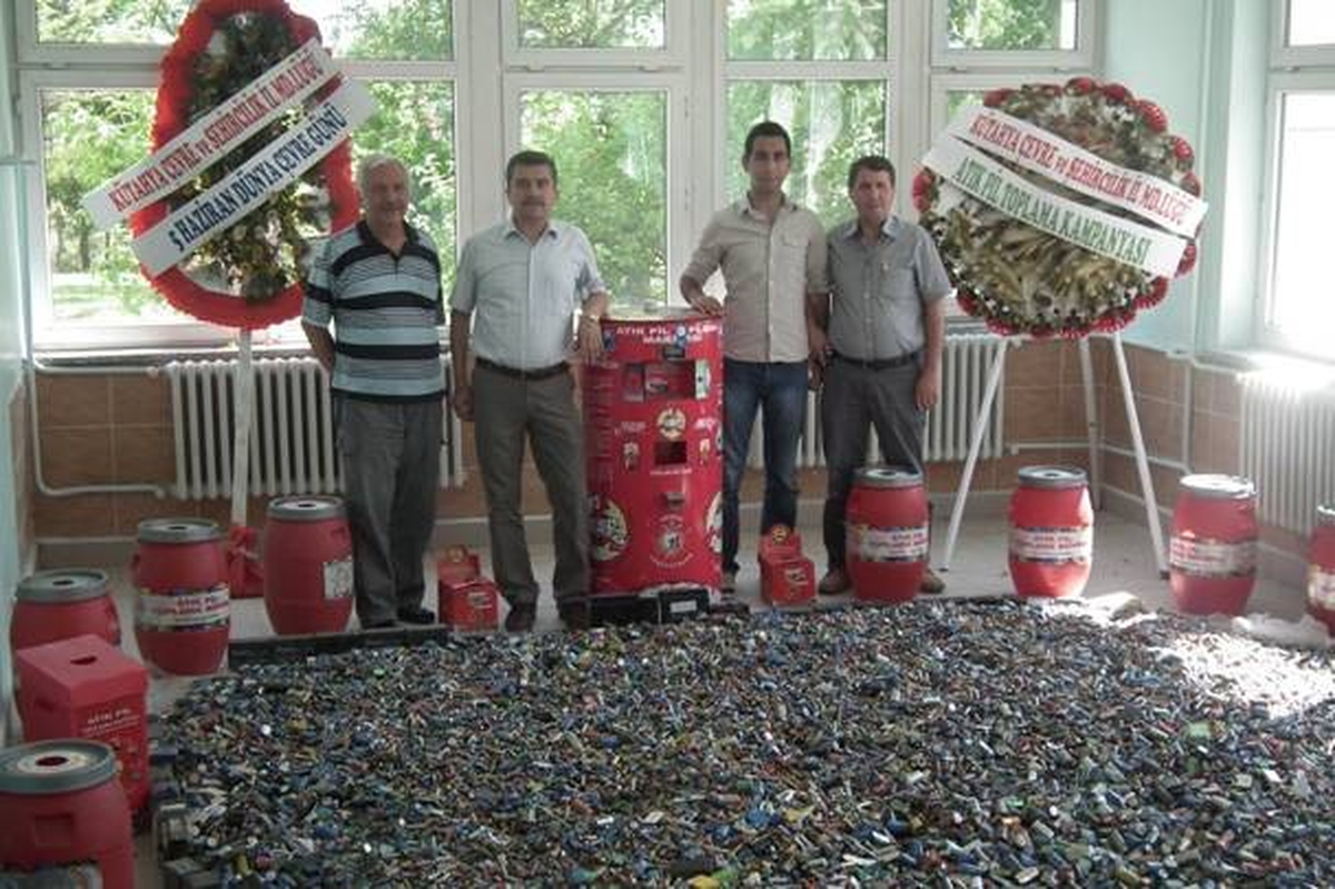 1 Yılda 4 Ton Atık Pil Toplandı