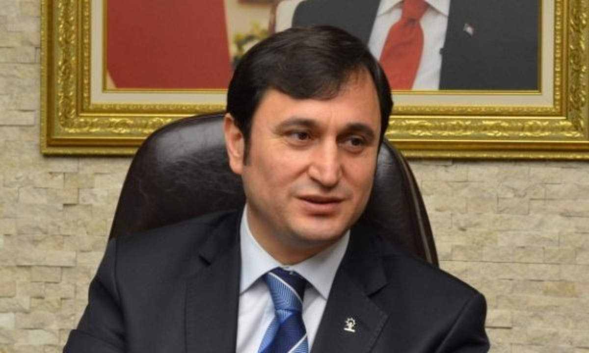 AK Parti Kayseri İl Başkanı Dengiz'den Vatandaşlara Bayrak Asın Çağrısı