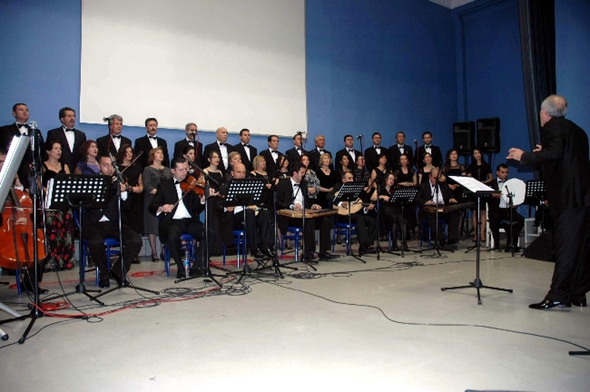 Altınoluk Amfi Tiyatroda Türk Müziği Rüzgarı Esecek