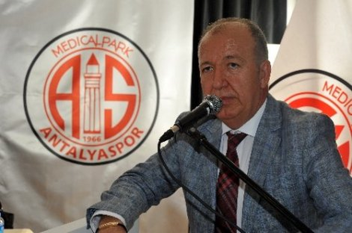 Antalyaspor\'a Rus veya Alman Hoca Arayışı