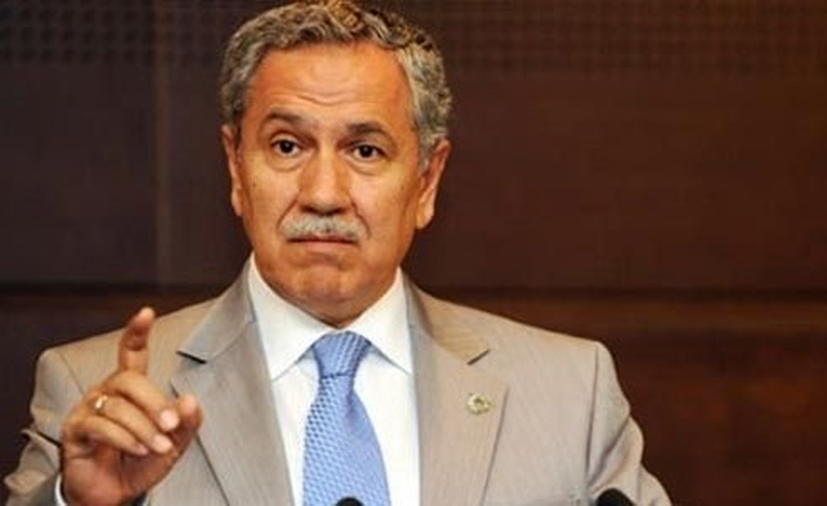 Arınç'tan 'Duran Adam' Yorumu: Demek Ki Bel veya Boyun Fıtıkları Yok(1)