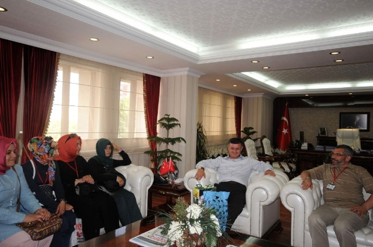 Balıkesirli Öğrenciler Batman Valisi\'yle Tanıştı