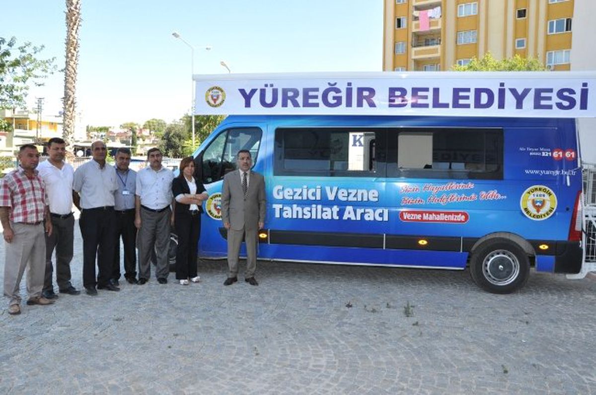 Belediyeden Mobil Vergi Tahsilat Aracı