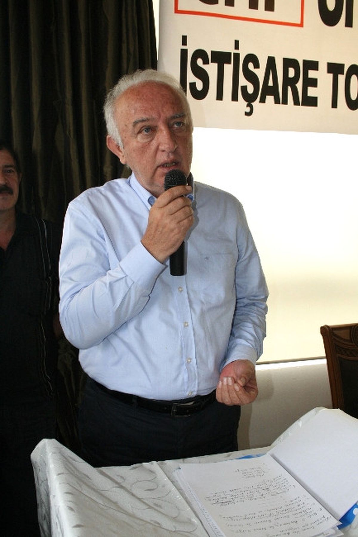 Chp, Ünye\'de Muhtarla Buluştu