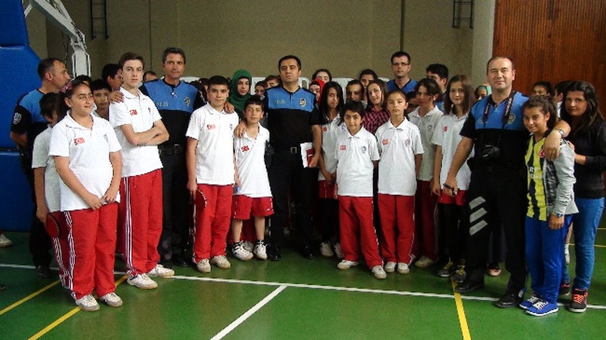 Çorum Polisi\'nden Geleceğe Yakılan Meşale Projesi