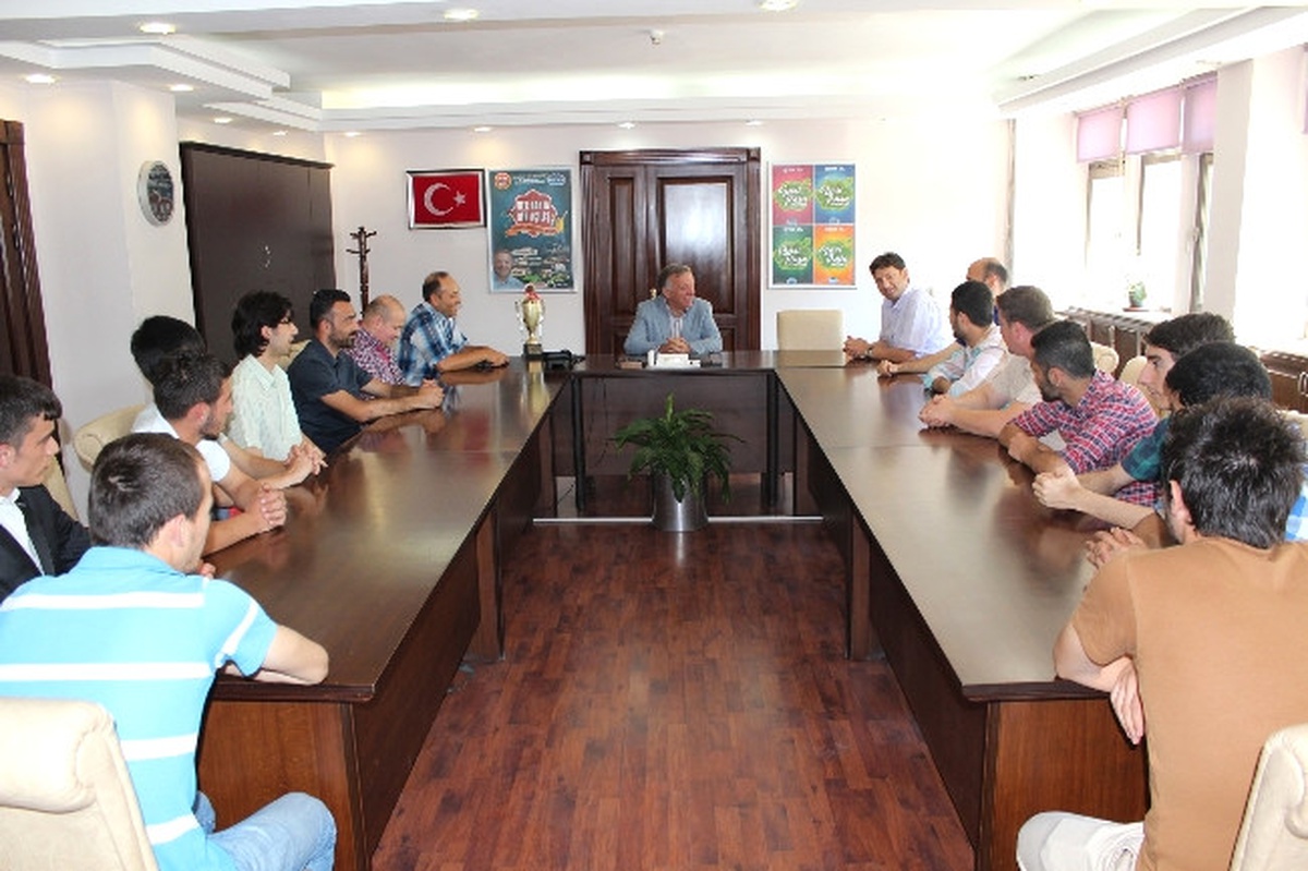 Elmalıkspor Kupayı Başkan Koçal'a Getirdi