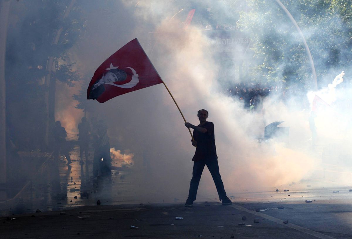 Erdoğan\'ın Gezi Restine İngilizler\'den Cevap!