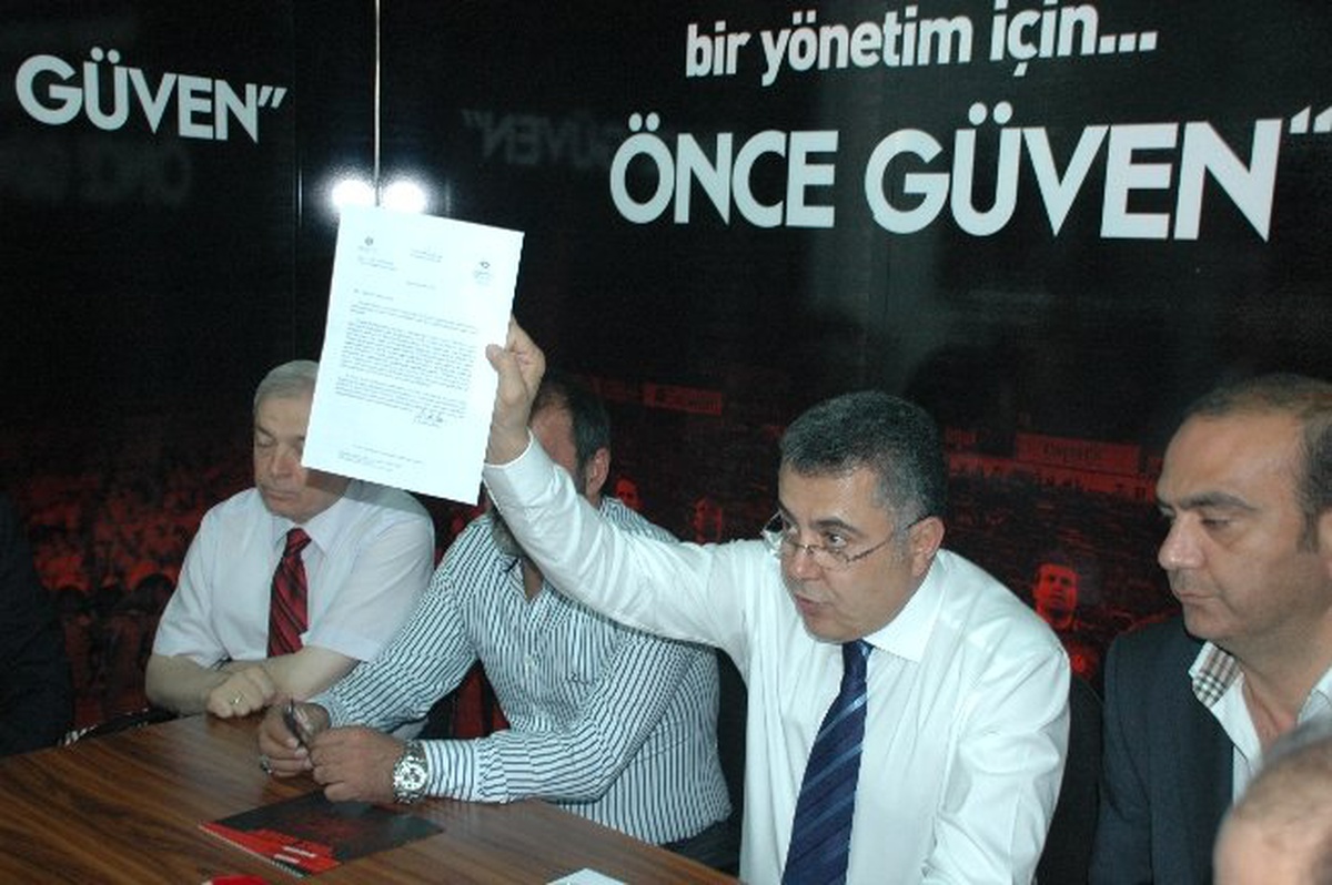 Eskişehirspor\'da Üye Krizi Sürüyor