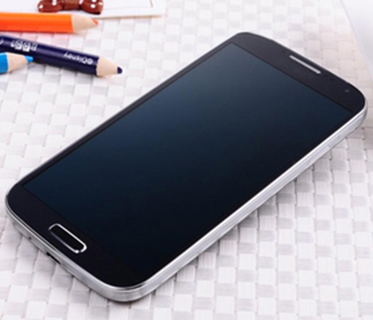 Galaxy S4′ün Birebir Çakması "No.1 S6″