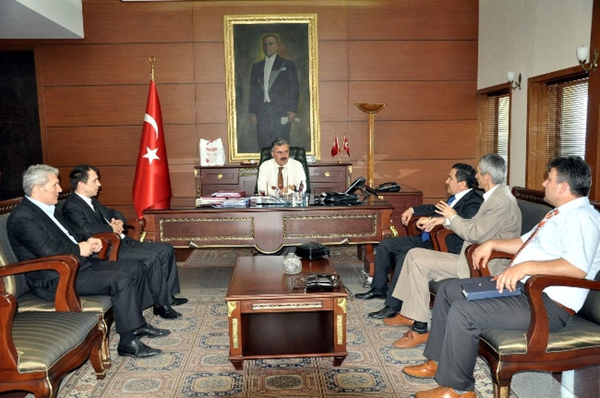 İstanbul Zonguldak Derneği Federasyonu Başkanı Kiremitçi'den, Vali Ayyıldız'a Ziyaret
