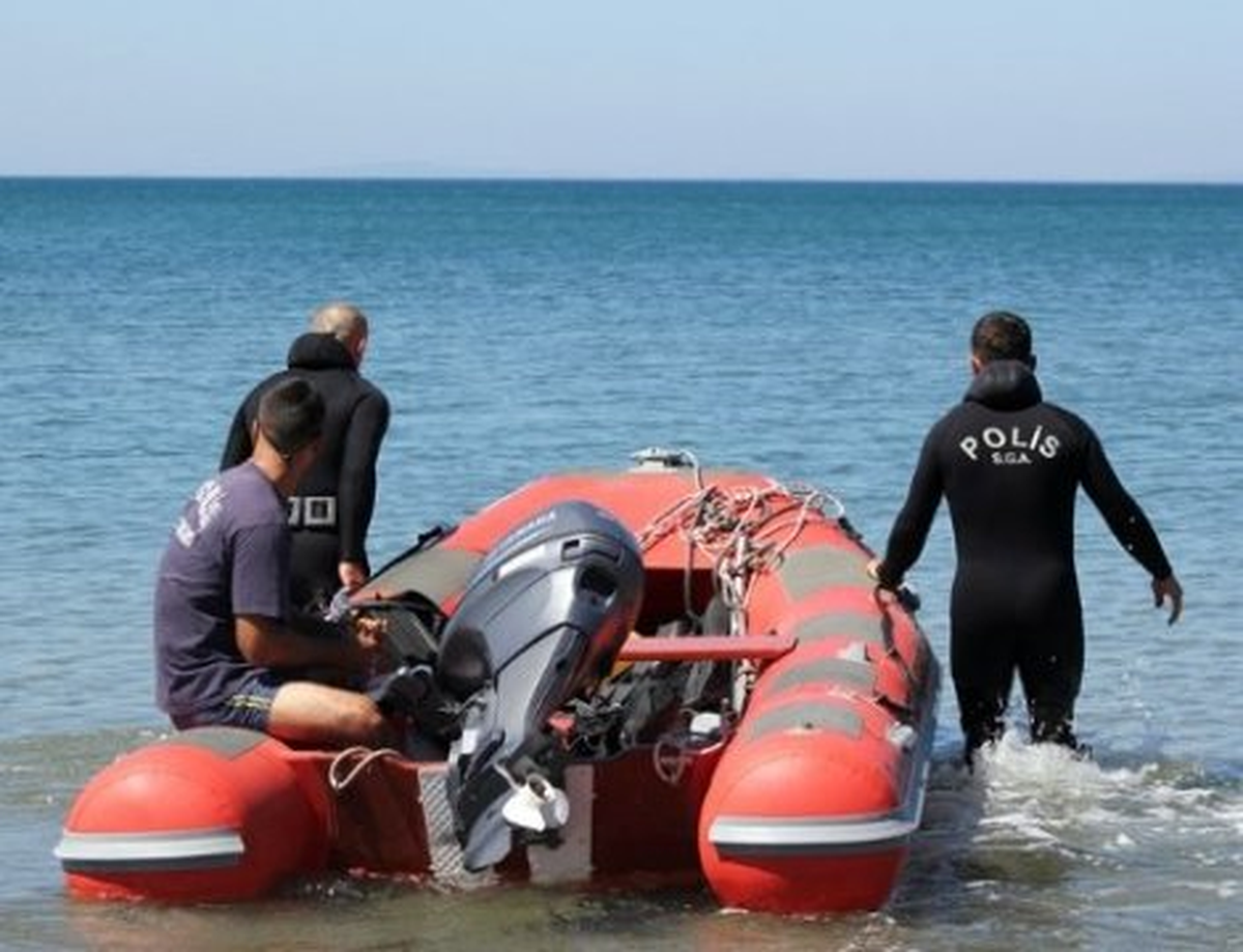 Karadeniz\'de Kaybolan Genç İçin Çalışmalar Devam Ediyor