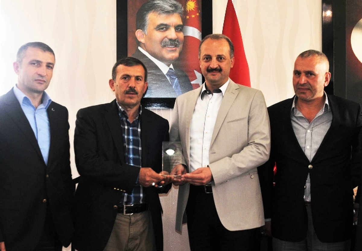 Karadenizlilerden Akgül\'e Teşekkür Ziyareti