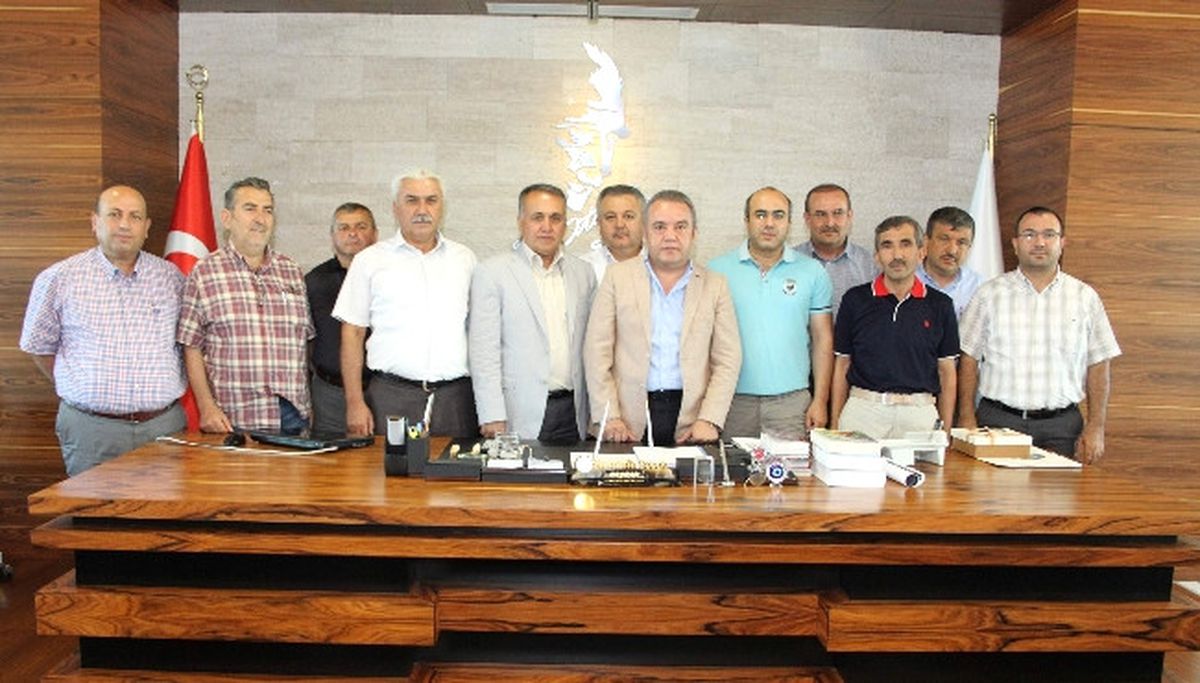 Konder\'den Başkan Böcek\'e Ziyaret