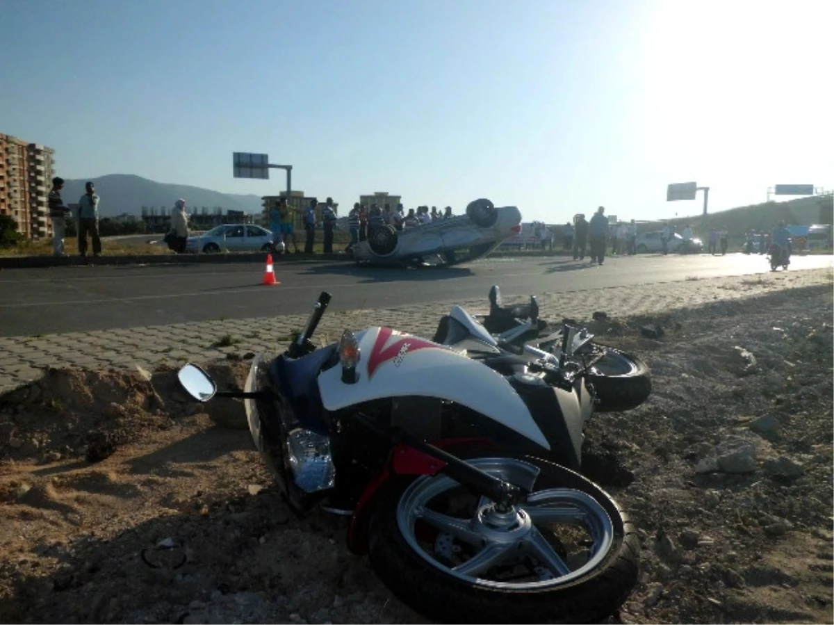 Manisa\'da Trafik Kazası: 7 Yaralı