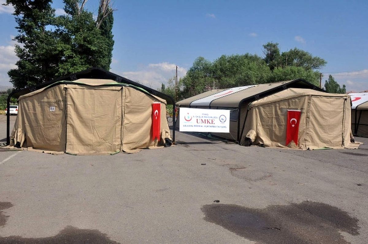 Mobil Sahra Hastanesi Kuruldu
