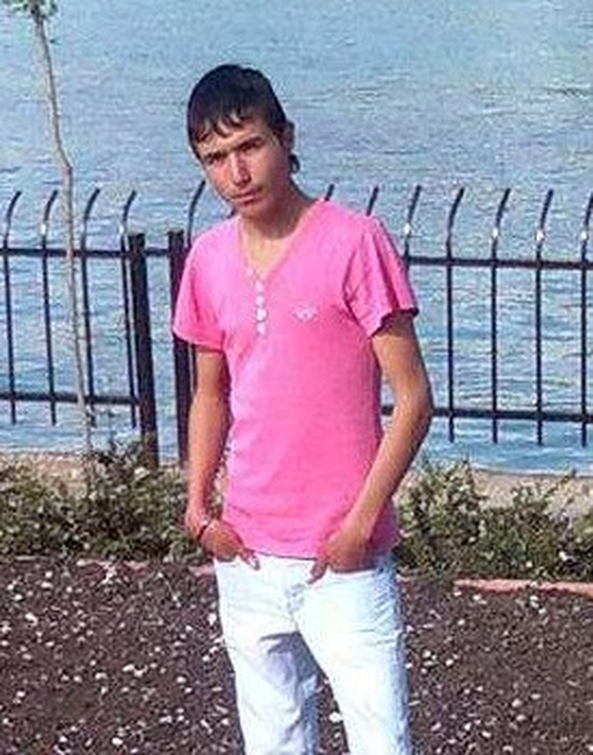 Niğde\'de Motosikletle Otomobil Çarpıştı: 1 Ölü, 5 Yaralı