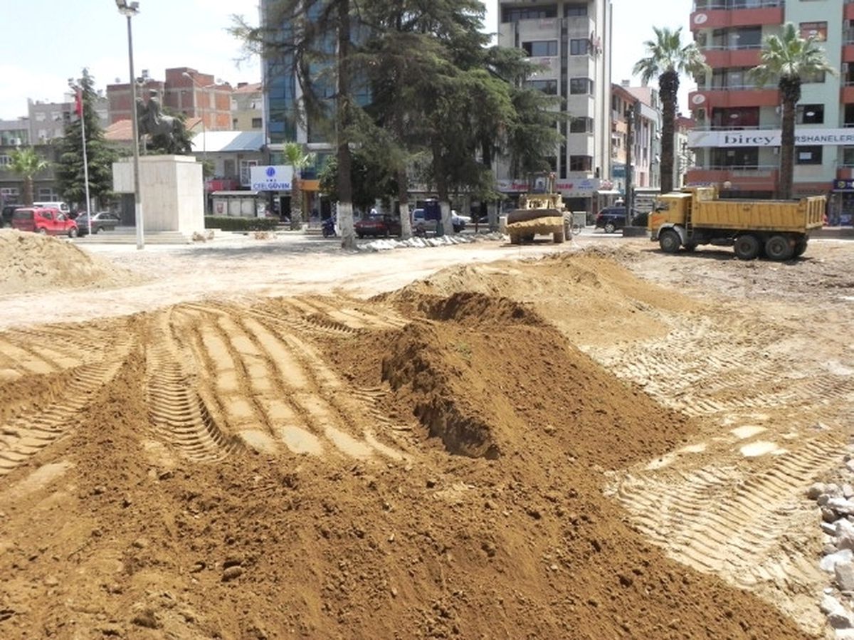 Ödemiş\'in "Gezi Parkı" Ağaçlandırılıyor