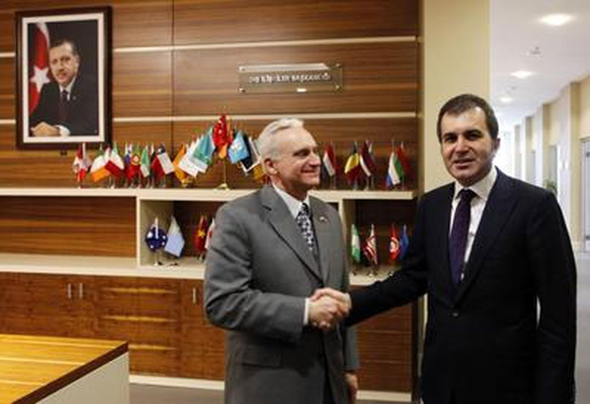 Ricciardone AK Parti Genel Merkezi\'nde